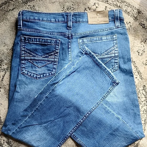 Cody James Women's Classic Straight Leg Blue Jeans - Picture 3 of 5